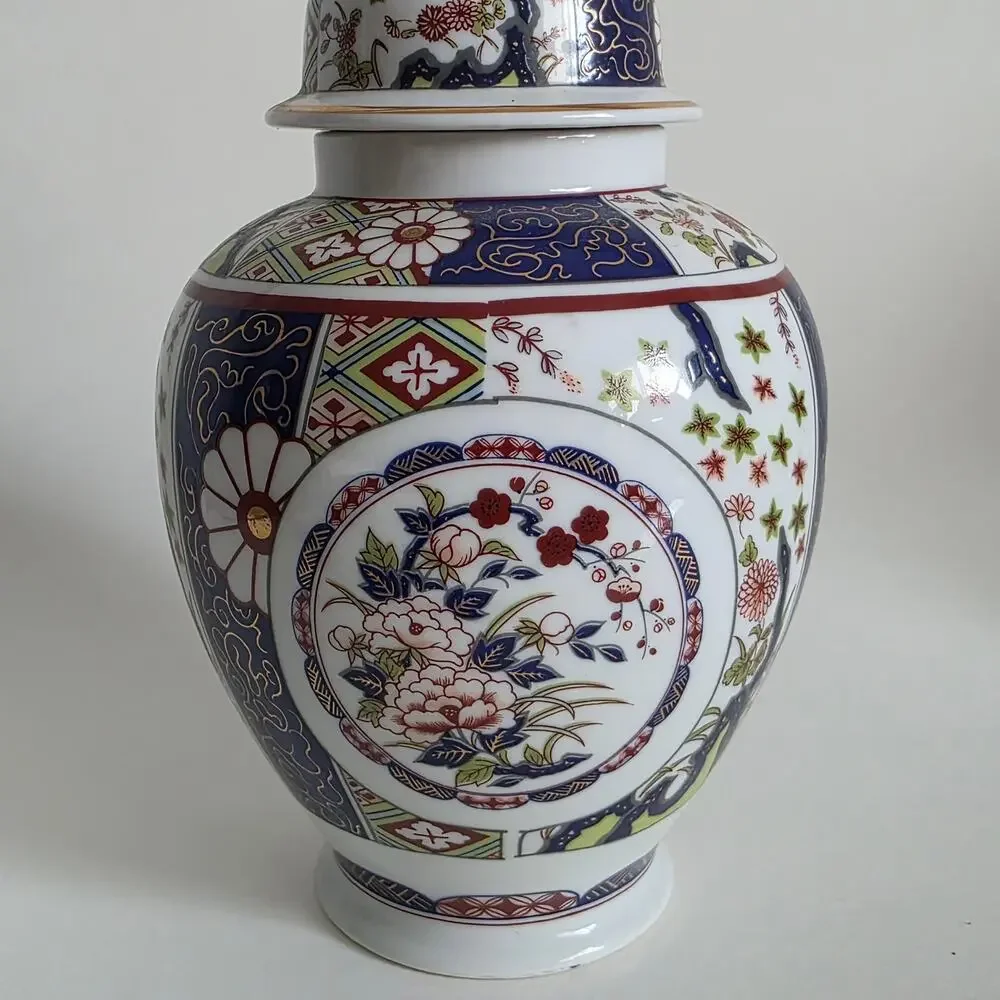 Imari Empress Ginger Jar Urn with Lid Porcelain Floral Vase 8